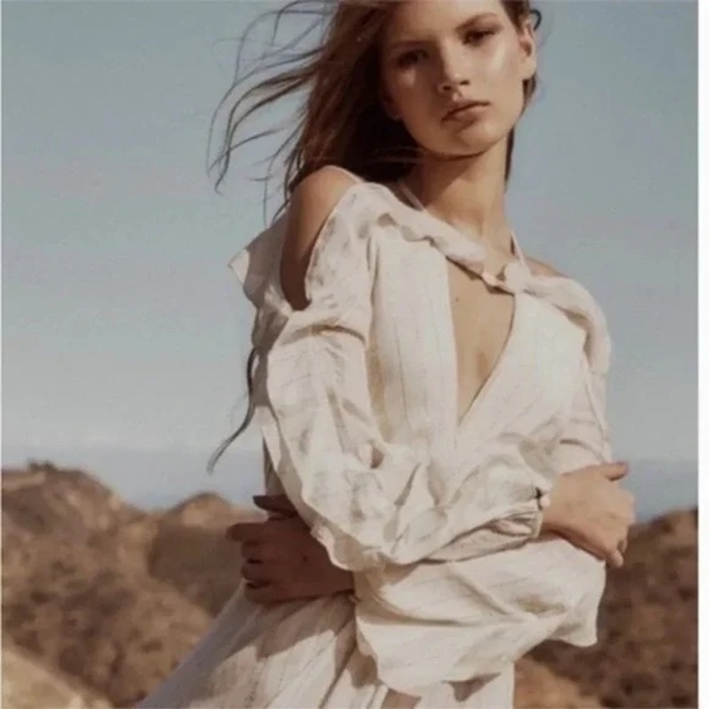 Free People New Huxley Maxi Elegant Off-Shoulder Open Back Off White Dress - Picture 3 of 9